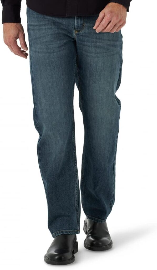 Wrangler mens Free to stretch Relaxed Fit Jean