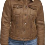 Levi's Women's Classic Sherpa Lined Trucker Jacket